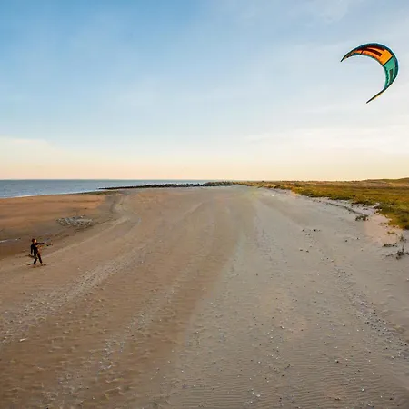 Amazing In Feriehus La Faute-sur-Mer