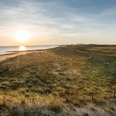 Amazing In Feriehus La Faute-sur-Mer